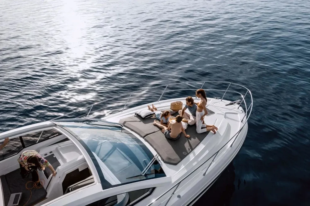 2024 Azimut Atlantis 45 for sale in Lower Swanwick, United Kingdom, photo 5 of 5