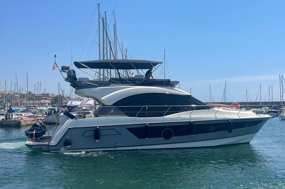 BoatPhoto.coverAlt