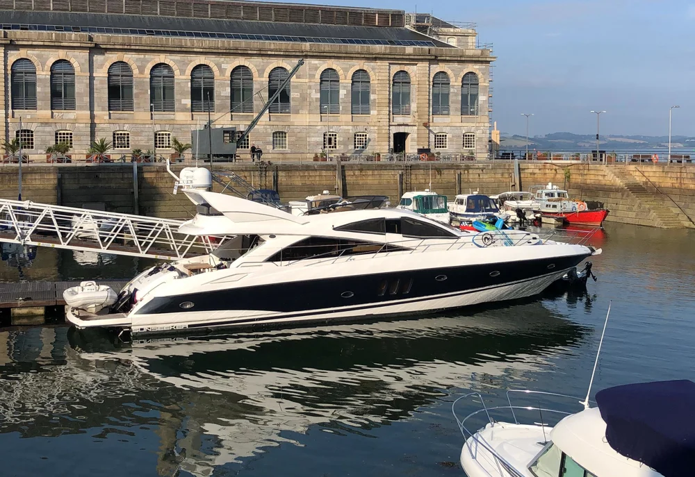 2005 SUNSEEKER Manhattan 66 for sale in Brighton, United Kingdom, photo 3 of 5