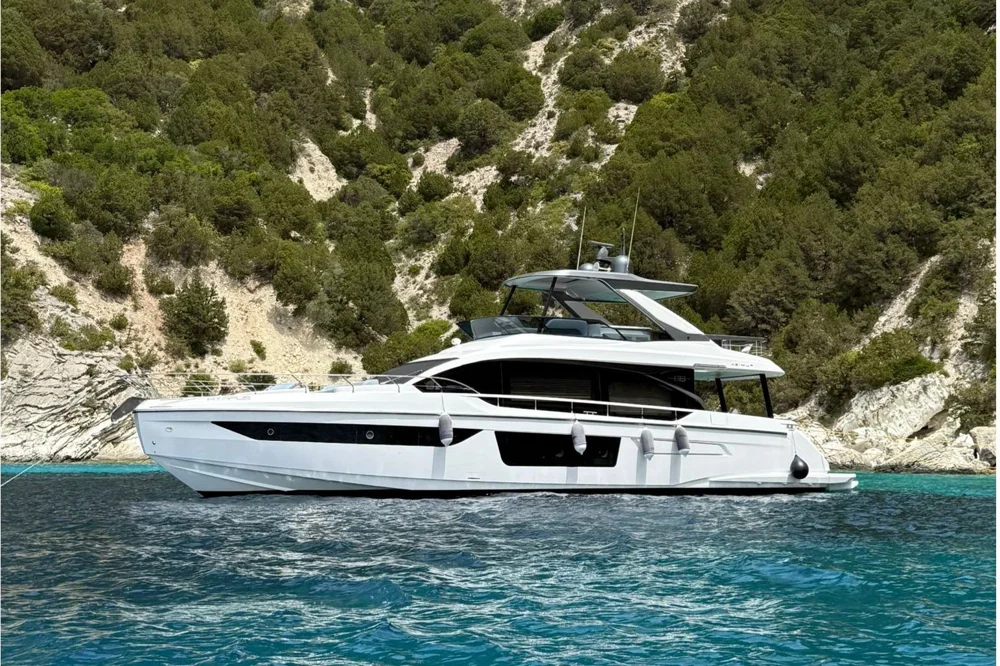 2022 Azimut 68 for sale in Athens, Greece