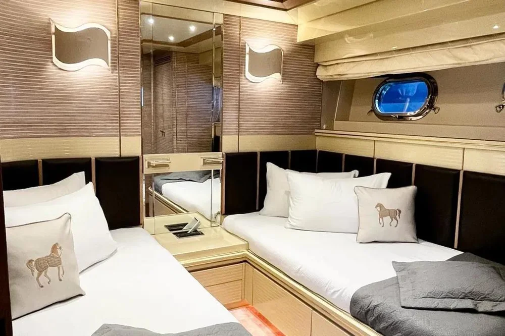 1995 Mondomarine Mondomarine 30 for sale in Cannes, France, photo 5 of 5