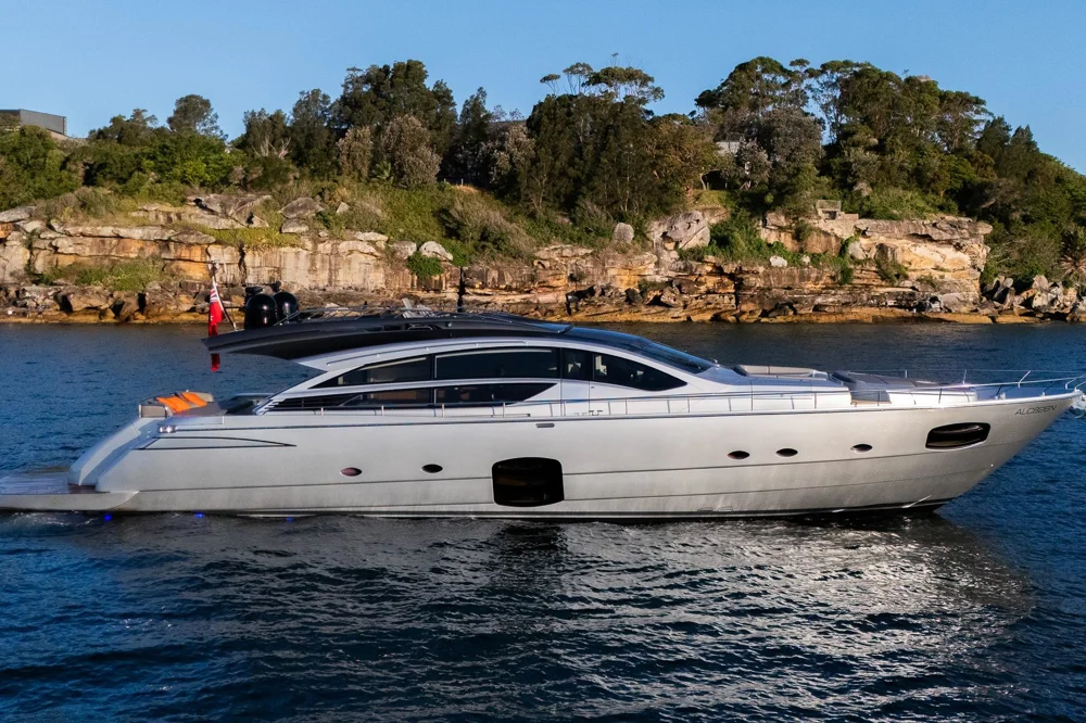 BoatPhoto.coverAlt