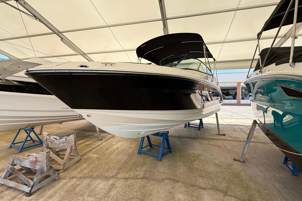 2025 Sea Ray SLX 260 for sale in Palma, Spain, photo 2 of 5