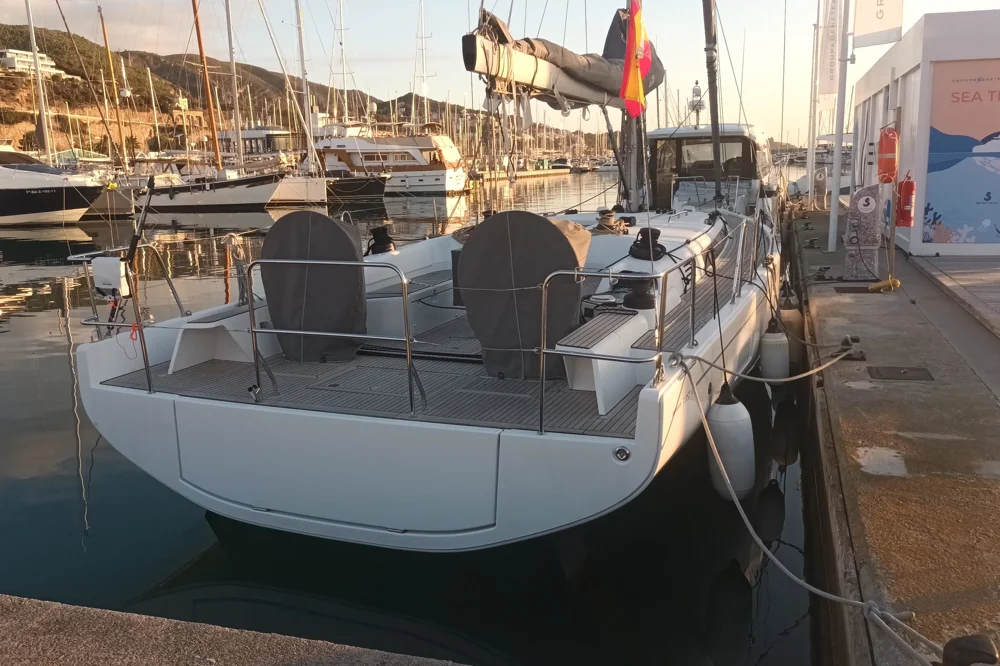 BoatPhoto.alt