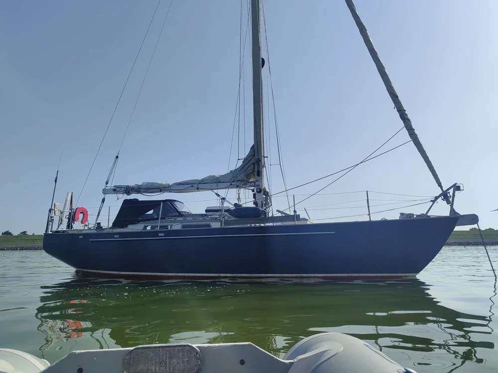 BoatPhoto.coverAlt