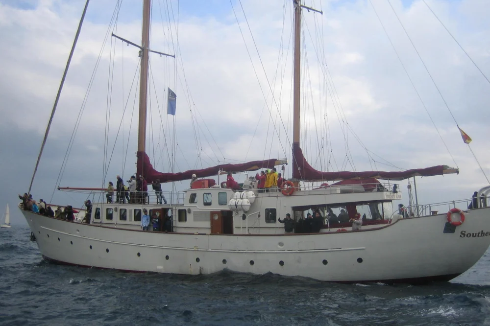 BoatPhoto.alt