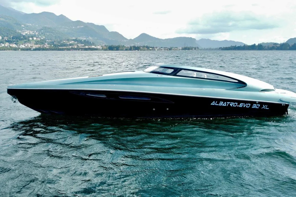 BoatPhoto.coverAlt
