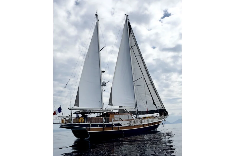 BoatPhoto.coverAlt