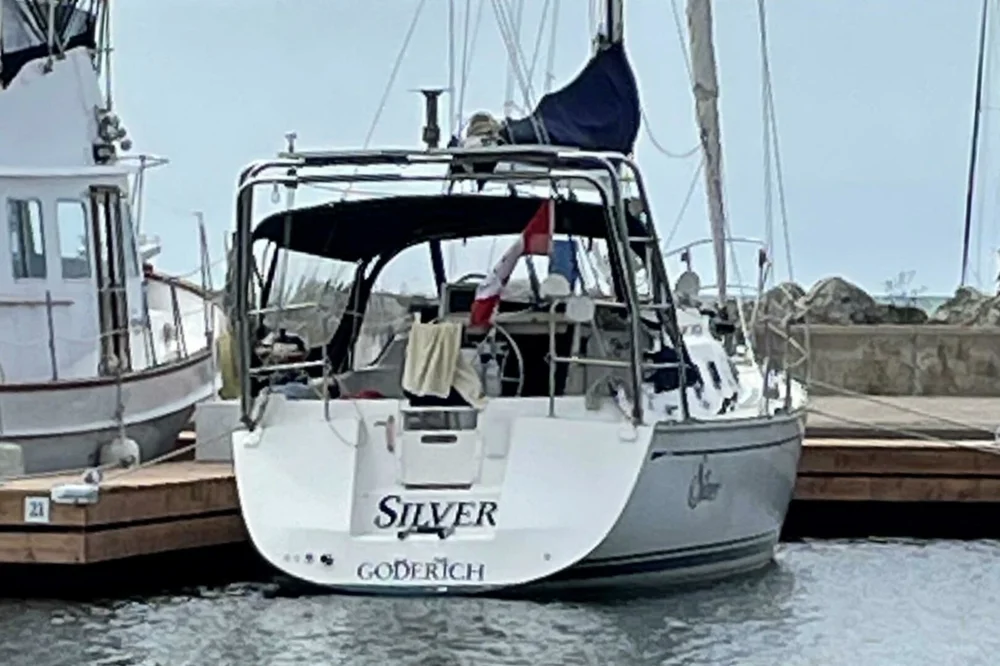 BoatPhoto.alt