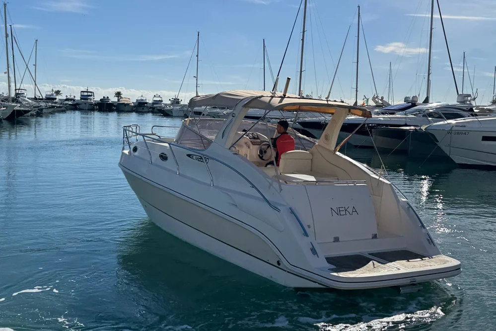 2011 Mano Marine 26.50 CRUISER for sale in Maó, Spain, photo 2 of 5