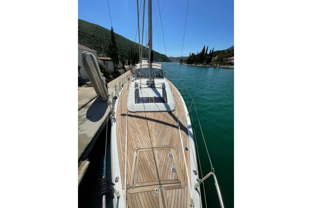 BoatPhoto.alt