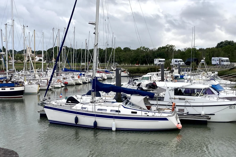 BoatPhoto.coverAlt