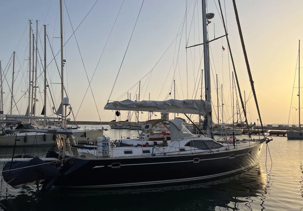 BoatPhoto.coverAlt
