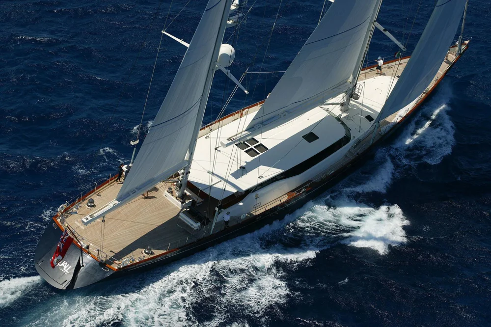 BoatPhoto.coverAlt
