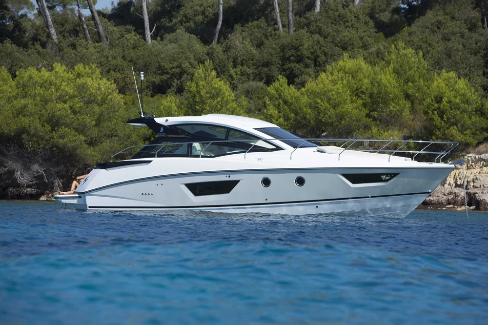 BoatPhoto.coverAlt