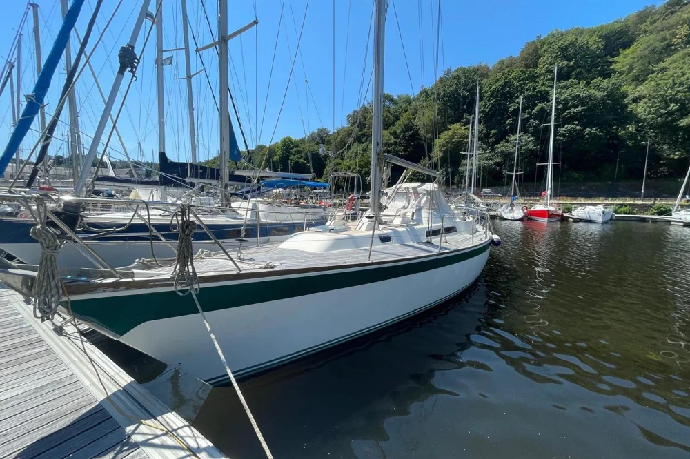BoatPhoto.coverAlt