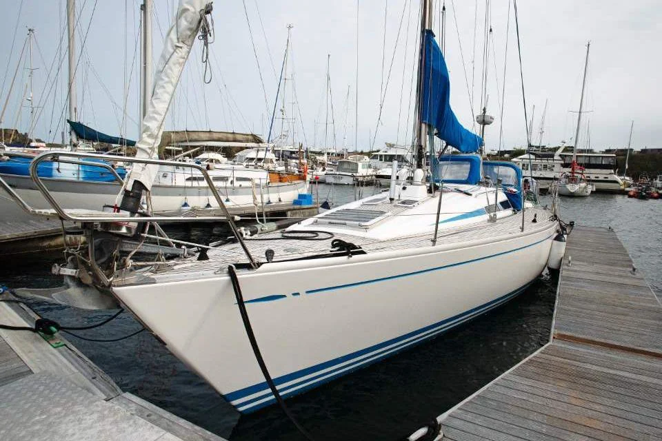 1999 Nautor's Swan 40 for sale in Badalona, Spain, photo 3 of 5