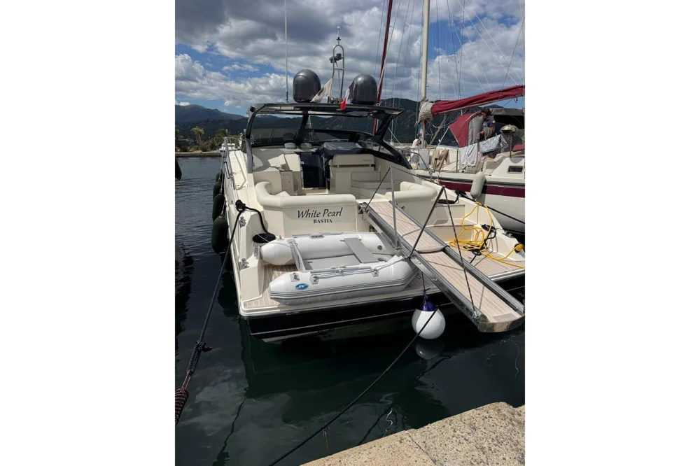 BoatPhoto.alt