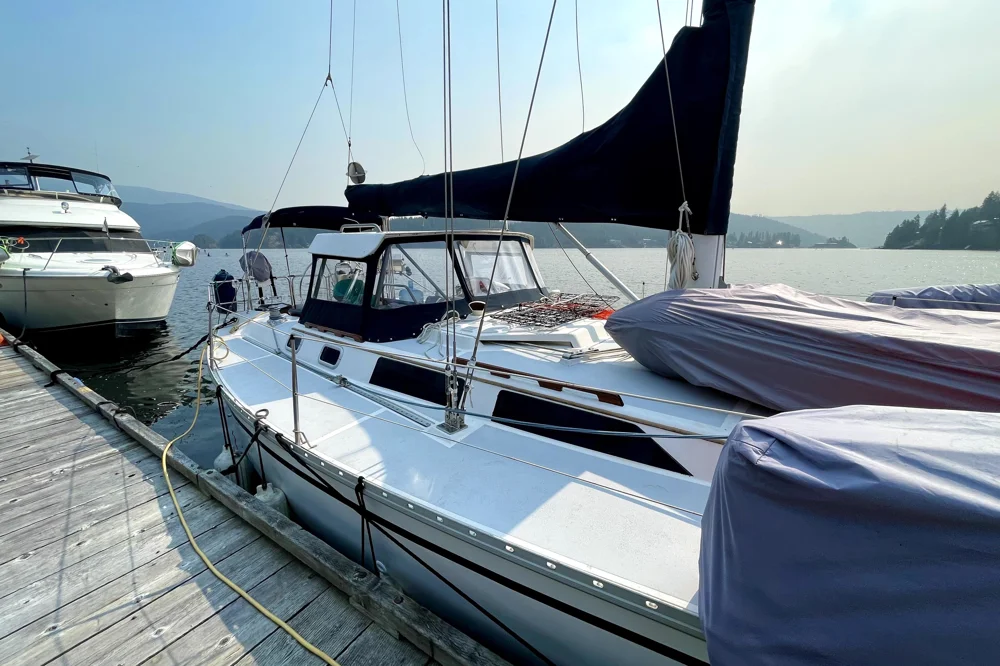 BoatPhoto.coverAlt