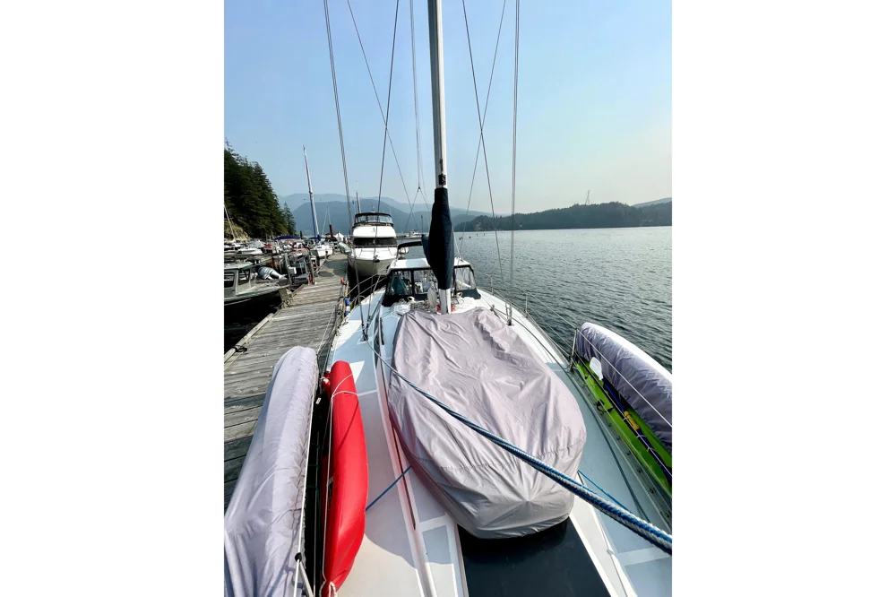 1989 HUNTER Legend 40 for sale in Sidney, Canada, photo 2 of 5