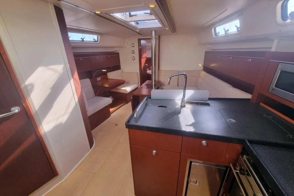BoatPhoto.coverAlt