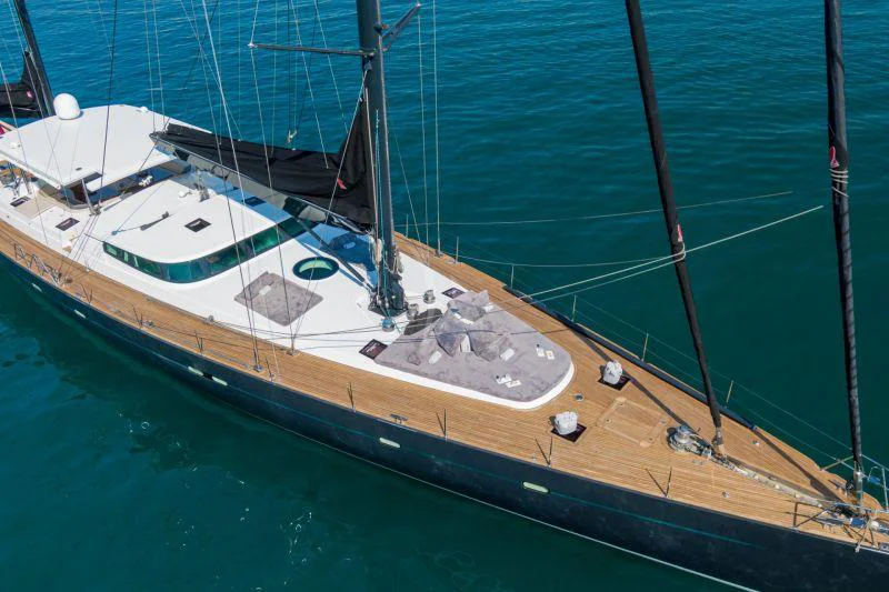 BoatPhoto.coverAlt