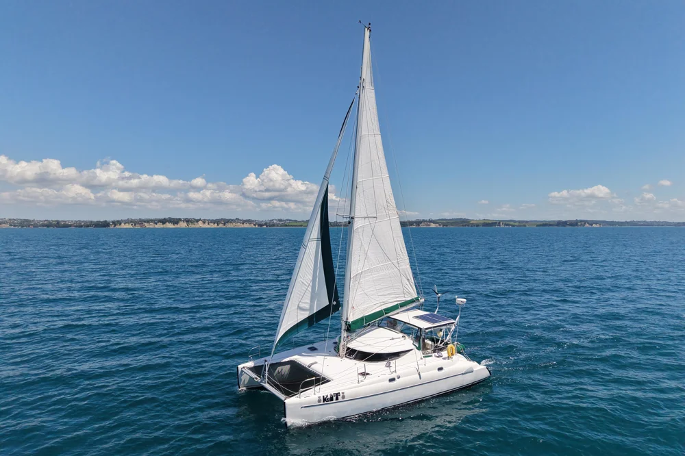 BoatPhoto.coverAlt