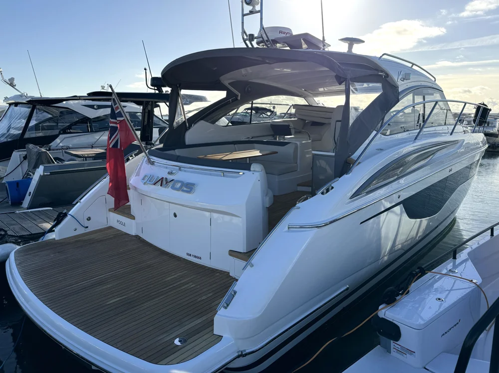 BoatPhoto.alt