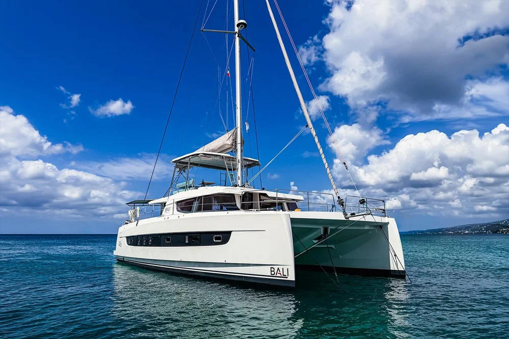 BoatPhoto.coverAlt