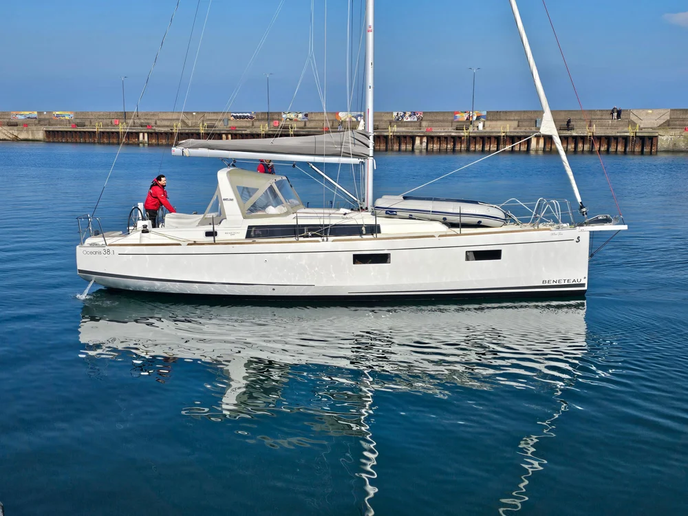 BoatPhoto.coverAlt