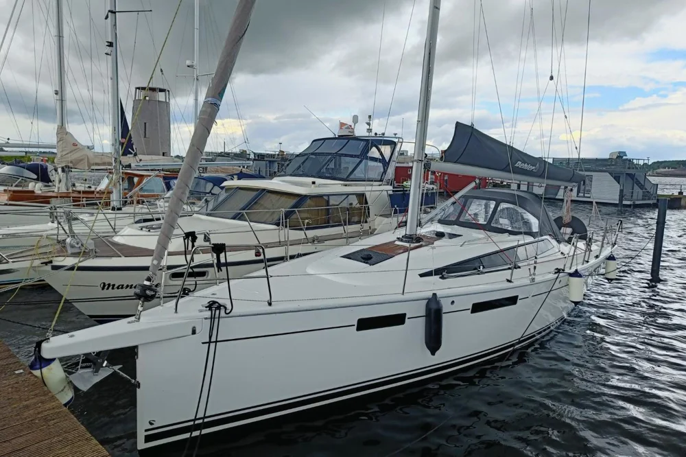 BoatPhoto.coverAlt