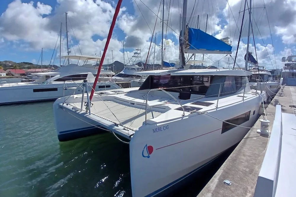 BoatPhoto.coverAlt