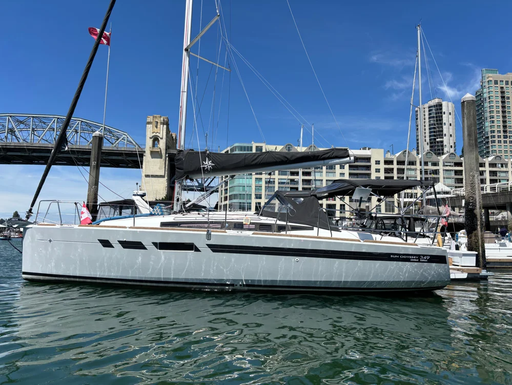 BoatPhoto.coverAlt