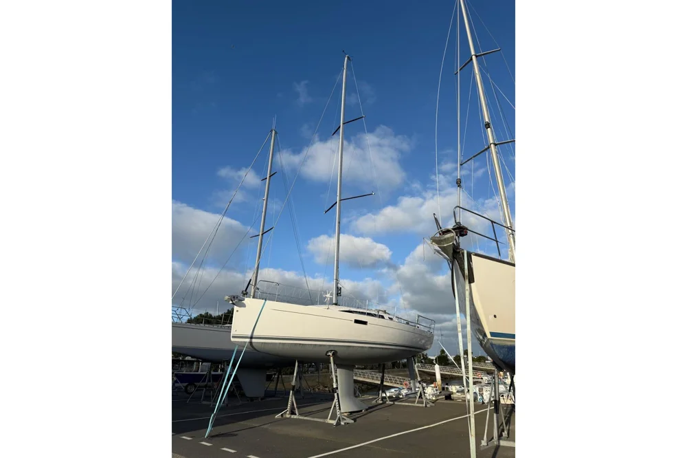 BoatPhoto.coverAlt
