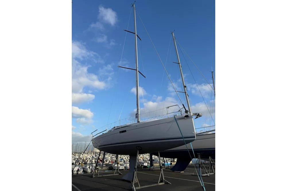 2017 J BOATS J/112E for sale in Mandelieu-la-Napoule, France, photo 2 of 5
