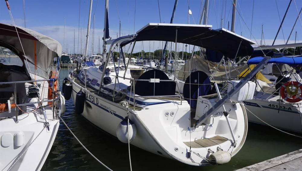 2007 Bavaria Cruiser 42 for sale, photo 2 of 4