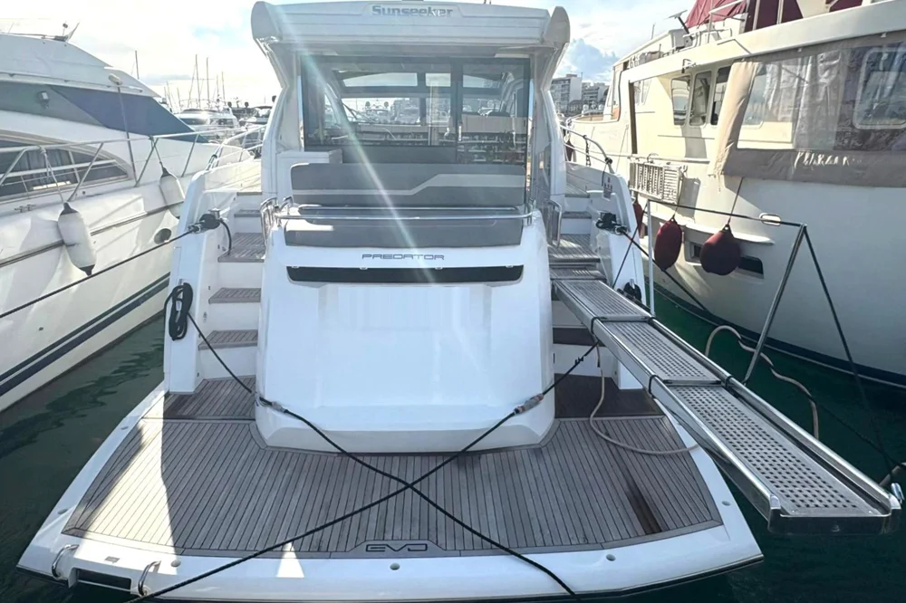 BoatPhoto.alt