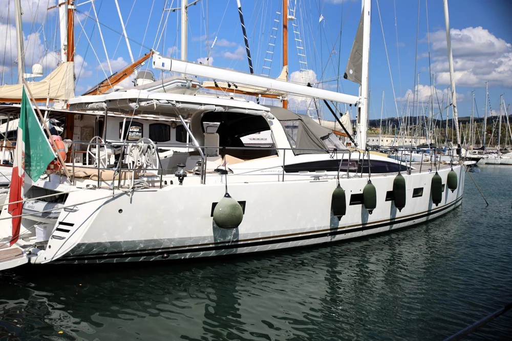 2019 Jeanneau 64 for sale in Civitavecchia, Italy, photo 4 of 5