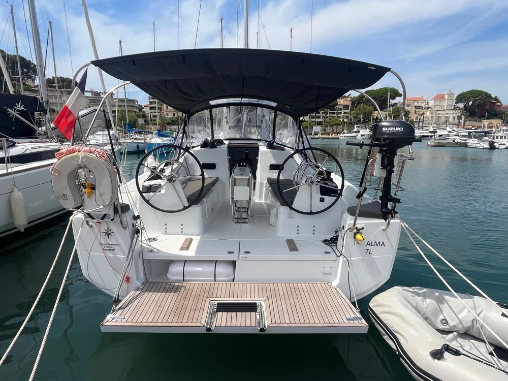 BoatPhoto.alt