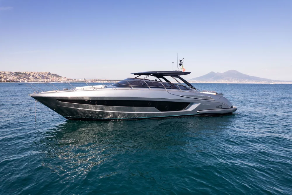 BoatPhoto.coverAlt