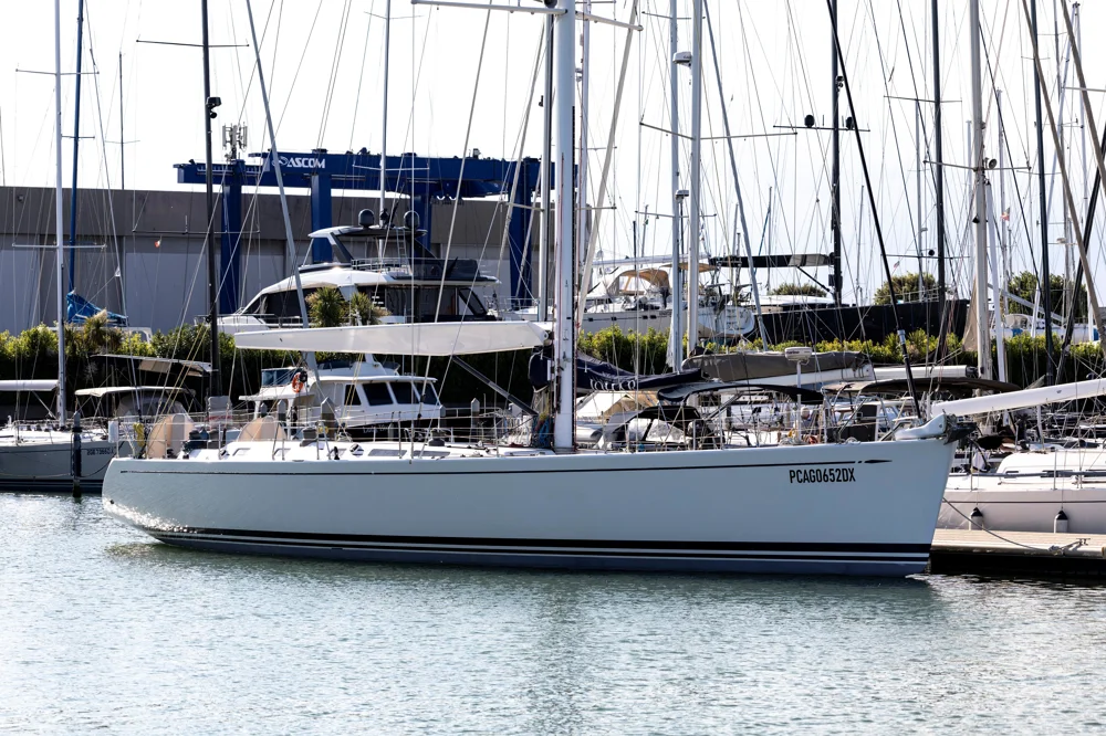 BoatPhoto.coverAlt