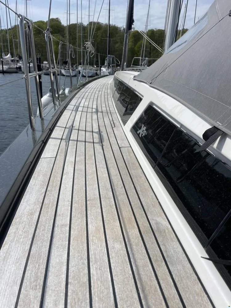 BoatPhoto.alt