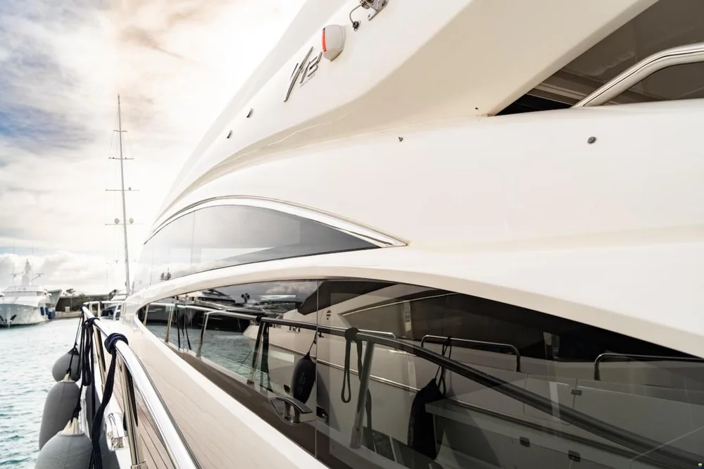 BoatPhoto.coverAlt