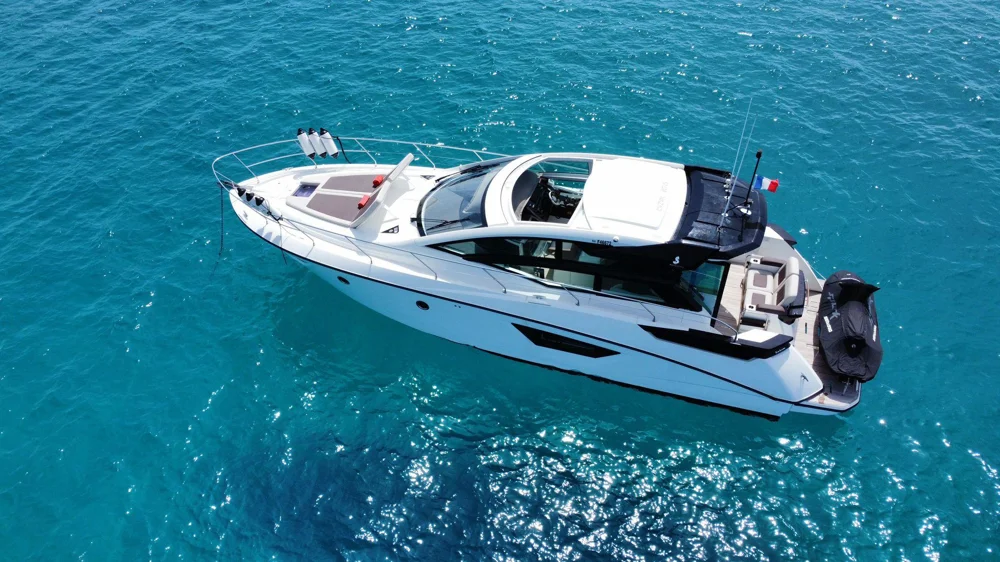 BoatPhoto.coverAlt