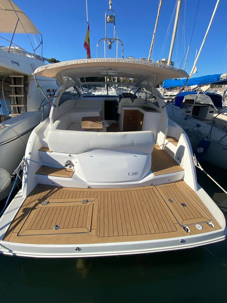 BoatPhoto.alt