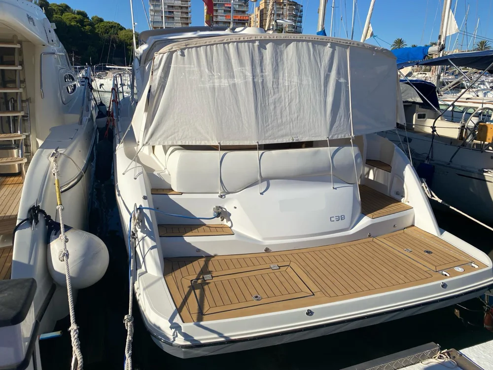 BoatPhoto.alt