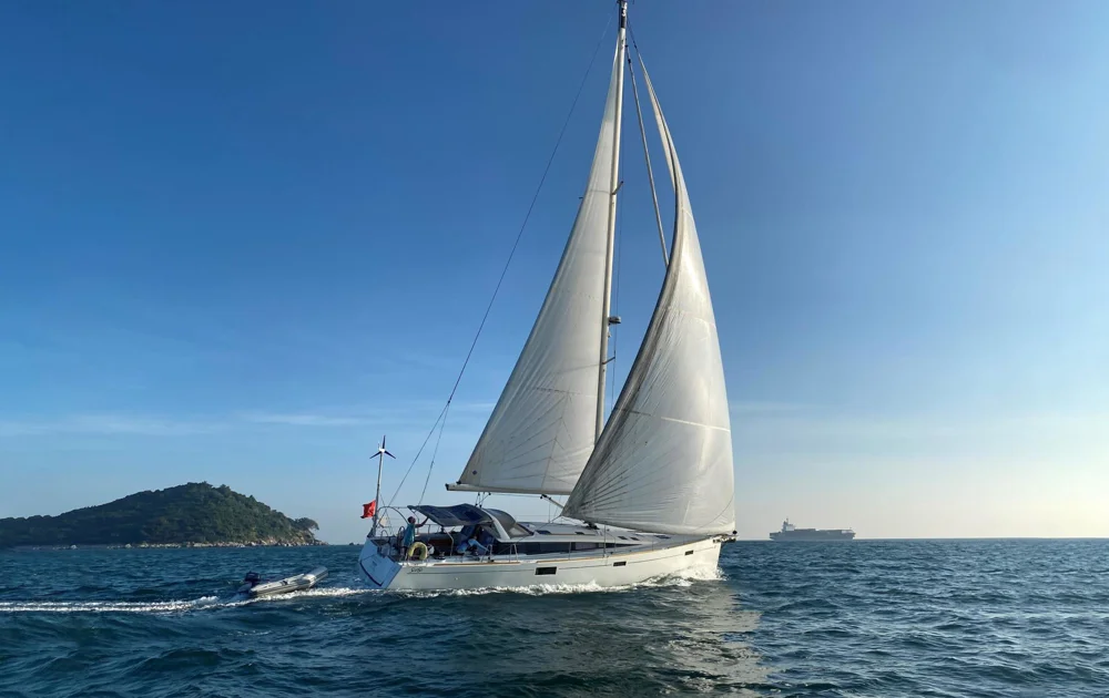 BoatPhoto.coverAlt