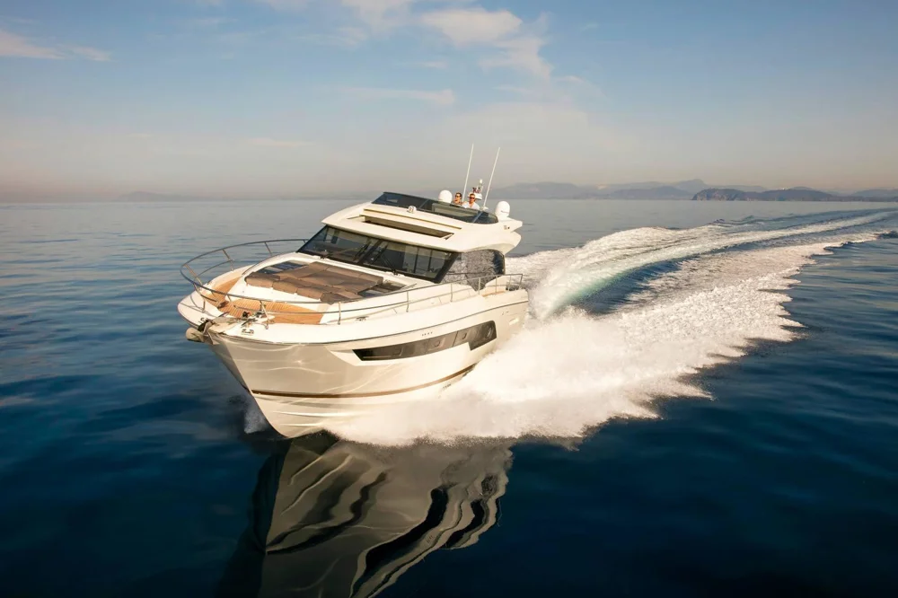 BoatPhoto.coverAlt