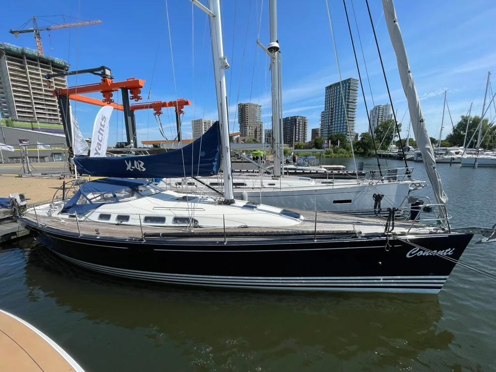 BoatPhoto.coverAlt