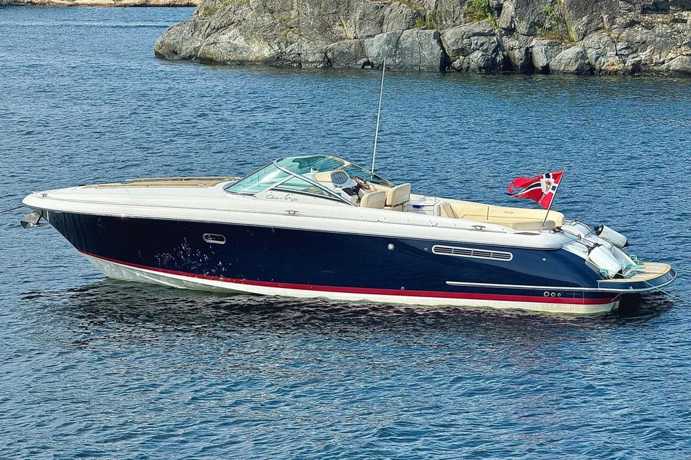 BoatPhoto.coverAlt
